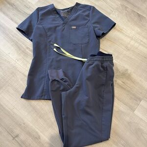 FIGS Set Size XS Slim/ XSP Space Navy Scrubs